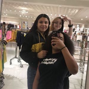 Meet your Posher, Tessa